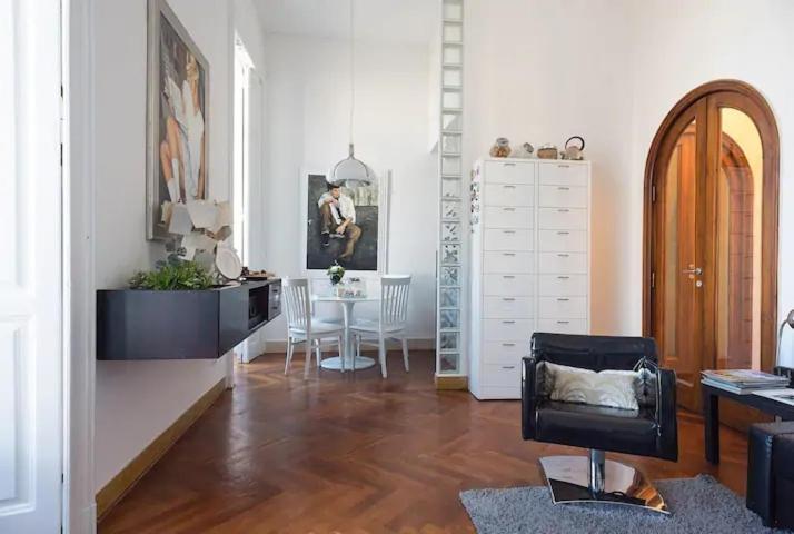 Vesuvius Suite - Elegante Appartamento In Centro Neapol Exteriér fotografie