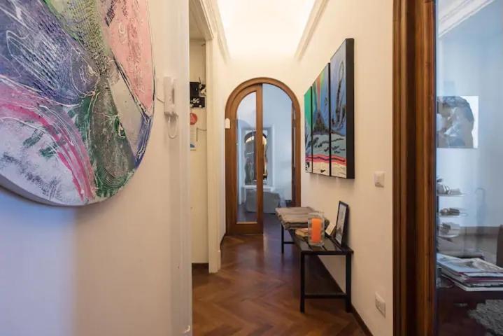 Vesuvius Suite - Elegante Appartamento In Centro Neapol Exteriér fotografie